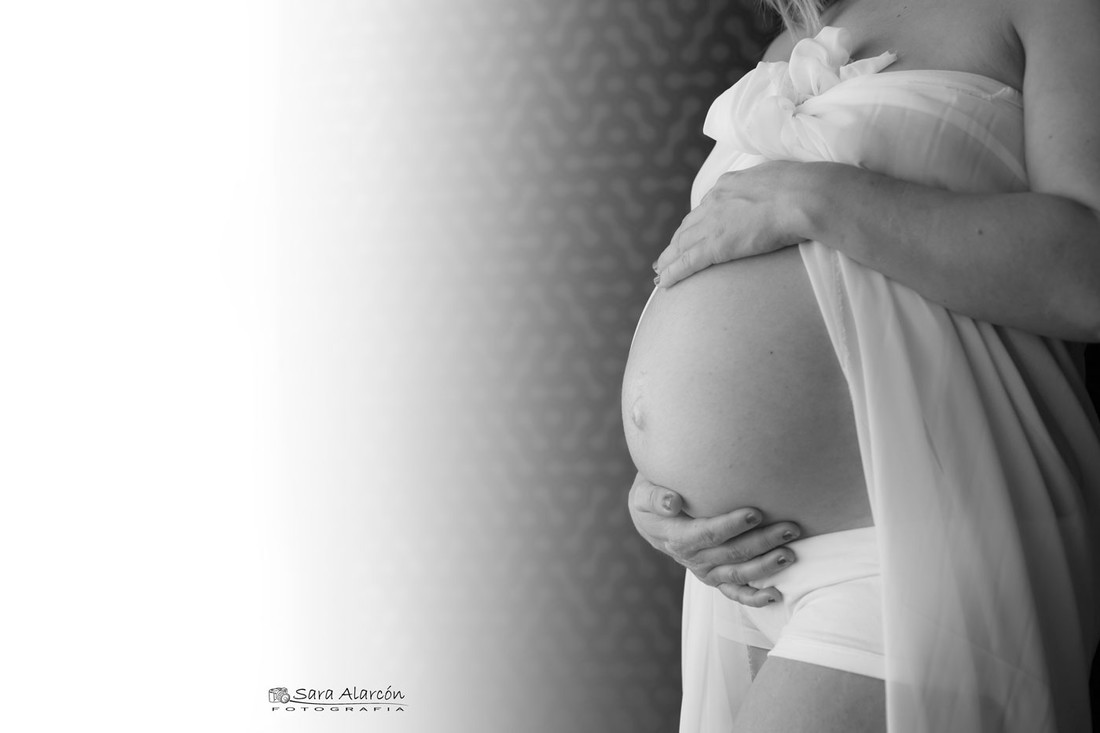 sesion-embarazo-familiar-lleida-balaguer_MG_1547-bw