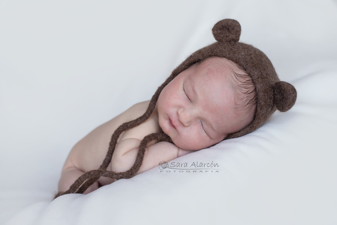 sesion-recien-nacido-newborn-en-lleida-fotografo-de-Lleida_MG_2250