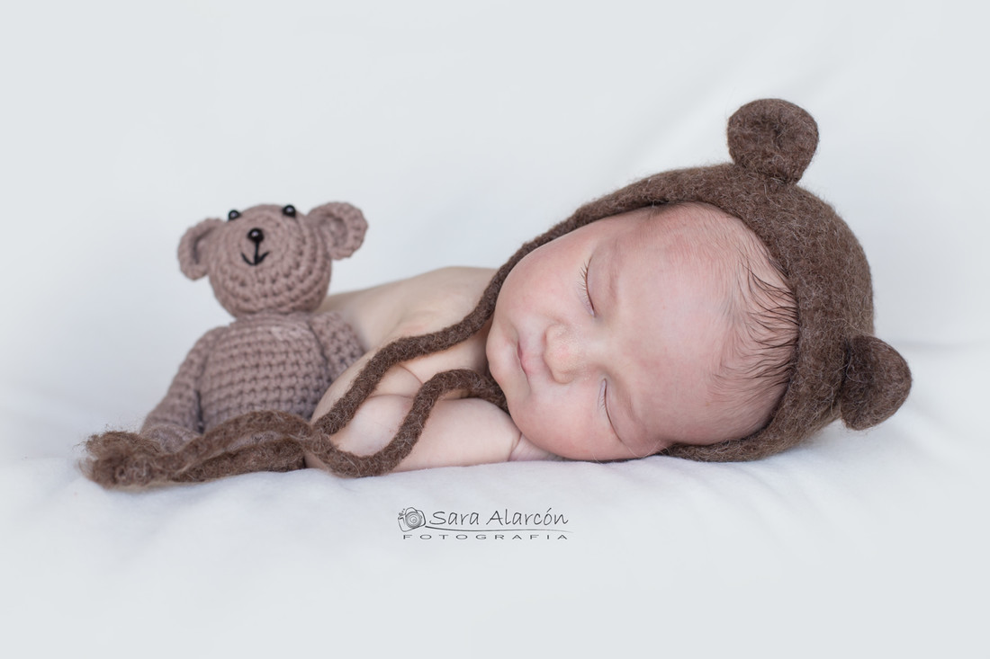 sesion-recien-nacido-newborn-en-lleida-fotografo-de-Lleida_MG_2253
