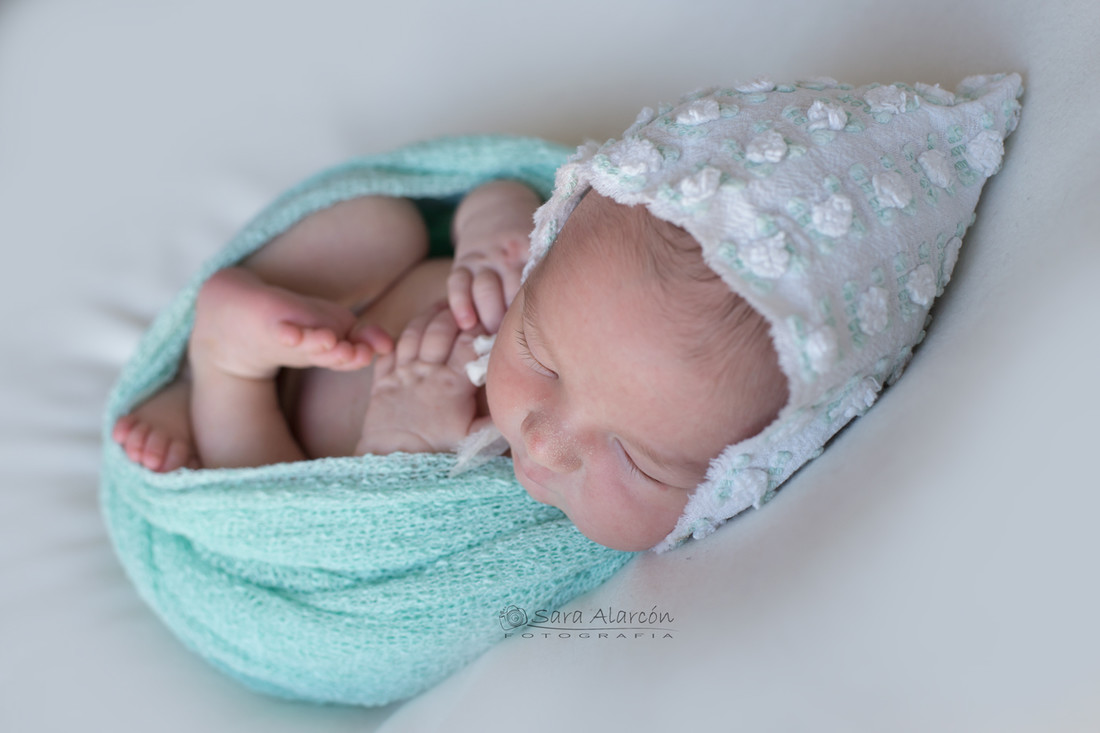 sesion-recien-nacido-newborn-en-lleida-fotografo-de-Lleida_MG_2279