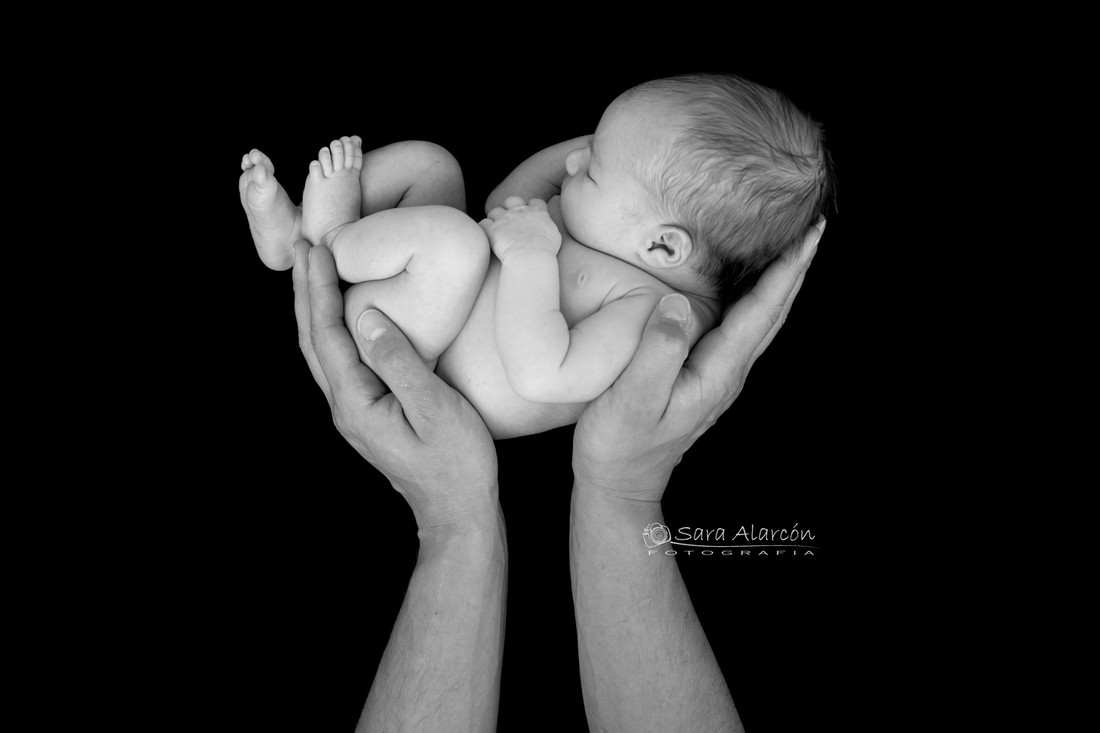 sesion-recien-nacido-newborn-en-lleida-Balaguer-Fotograf-de-lleida_MG_2359