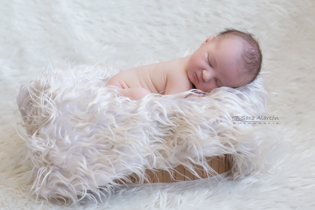 sesion-recien-nacido-newborn-en-lleida-Balaguer-Fotograf-de-lleida_MG_2426