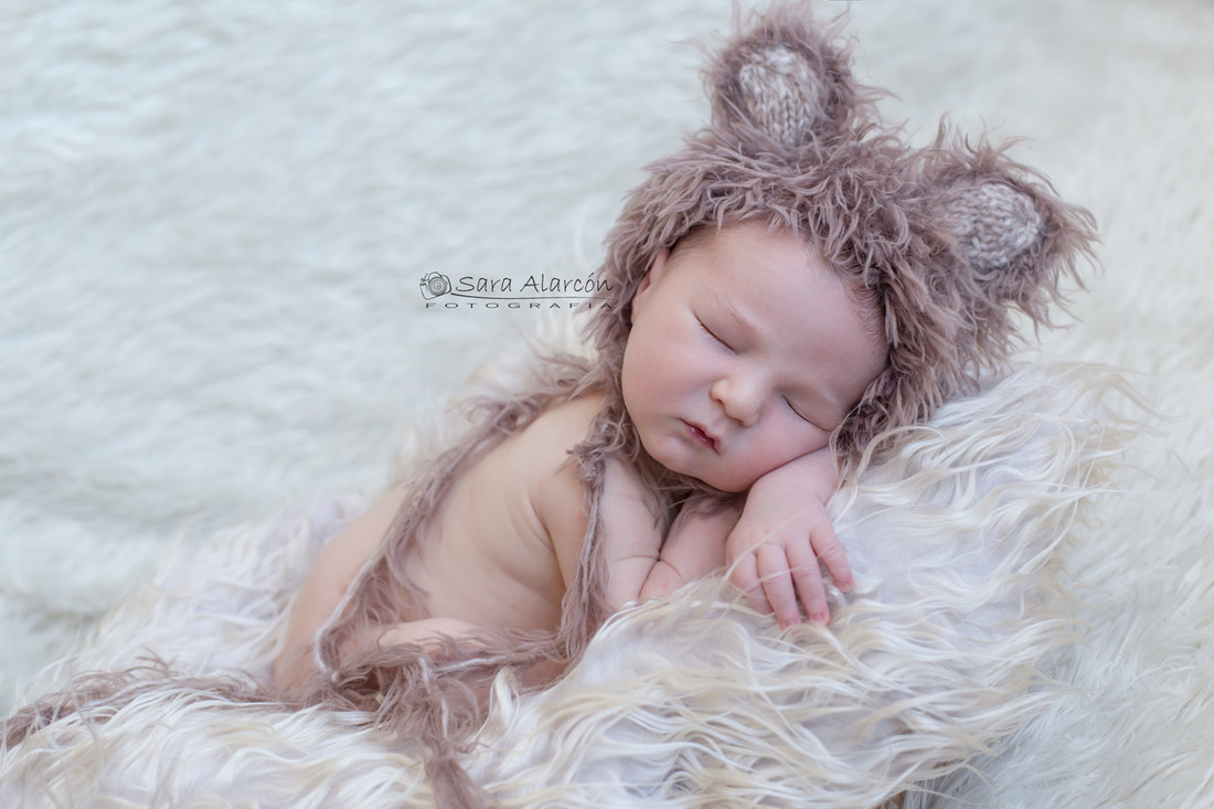 sesion-recien-nacido-newborn-en-lleida-Balaguer-Fotograf-de-lleida_MG_2475