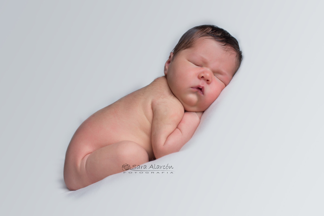 sesion-de-fotos-recien-nacido-newborn-en-lleida-fotografo-de-lleida_MG_3425