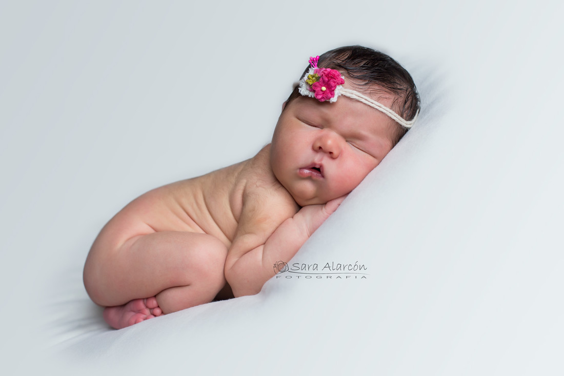 sesion-de-fotos-recien-nacido-newborn-en-lleida-fotografo-de-lleida_MG_3435