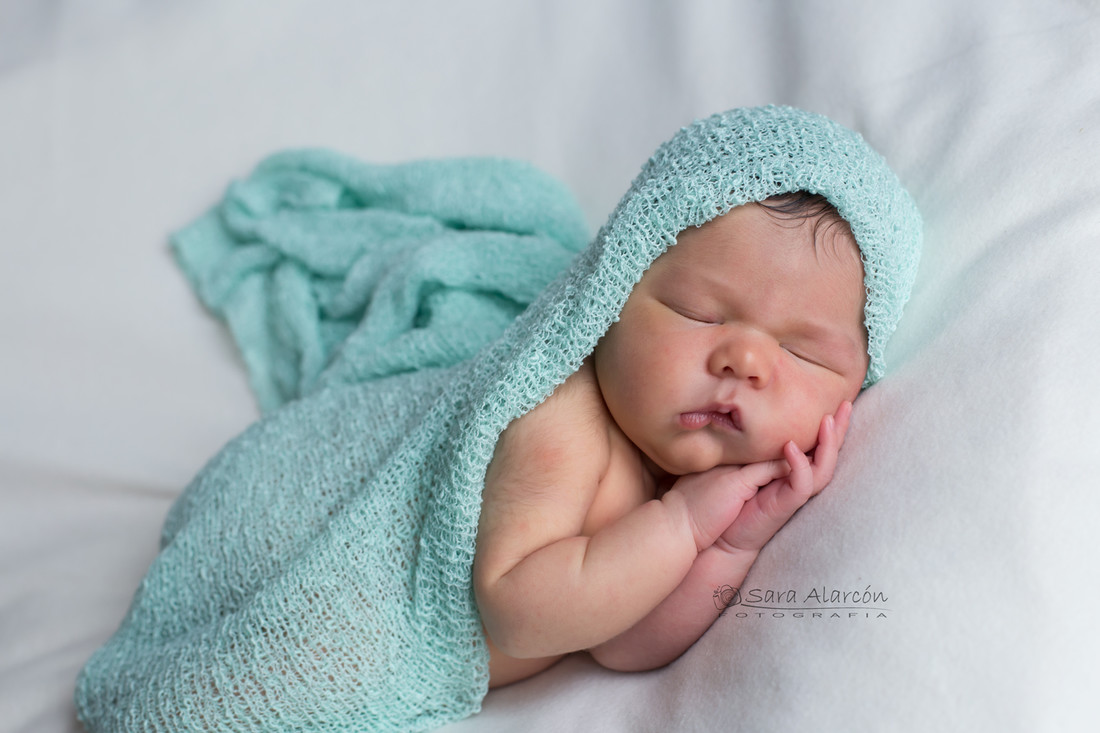 sesion-de-fotos-recien-nacido-newborn-en-lleida-fotografo-de-lleida_MG_3483