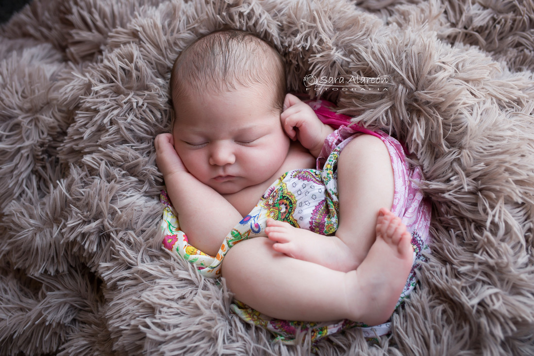 fotografa-enpecializada-en-newborn-en-lleida-sesion-newborn-en-lleida_MG_6852