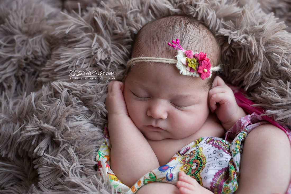 fotografa-enpecializada-en-newborn-en-lleida-sesion-newborn-en-lleida_MG_6857