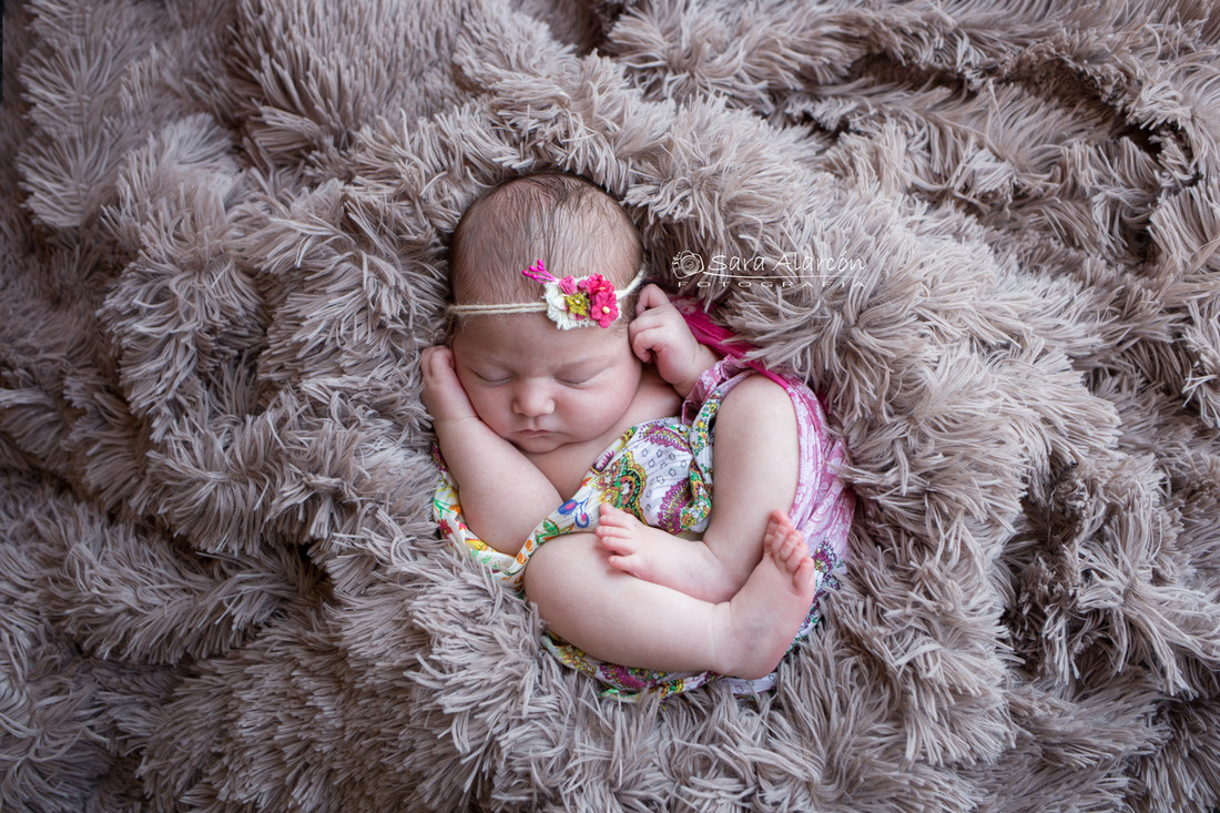 fotografa-enpecializada-en-newborn-en-lleida-sesion-newborn-en-lleida_MG_6866