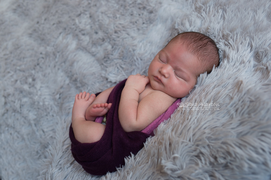 fotografa-enpecializada-en-newborn-en-lleida-sesion-newborn-en-lleida_MG_6875