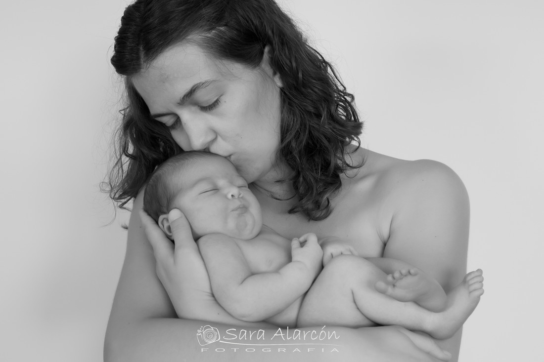 fotografa-enpecializada-en-newborn-en-lleida-sesion-newborn-en-lleida_MG_7003