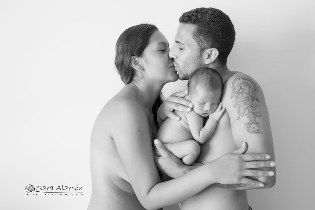 sesion-newborn-a-domicilio-en-lleida-mollerussa-tarrega-balaguer_MG_9829-bn