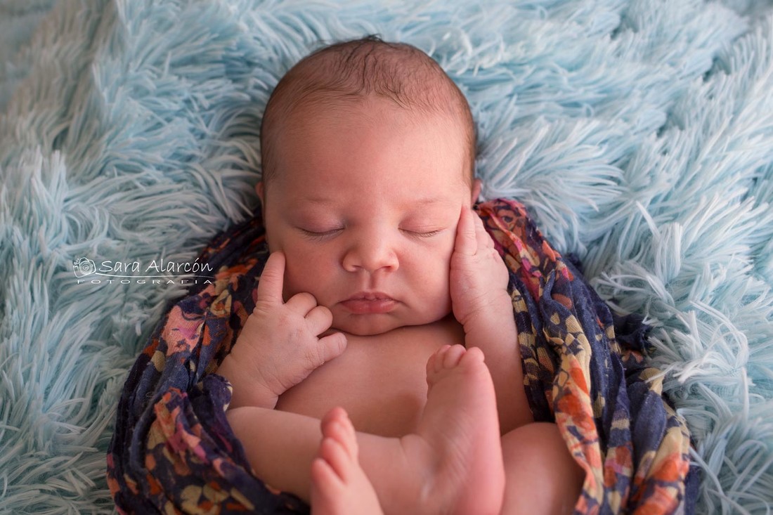 fotografa-especializada-en-newborn-recien-nacido-en-lleida_MG_4420